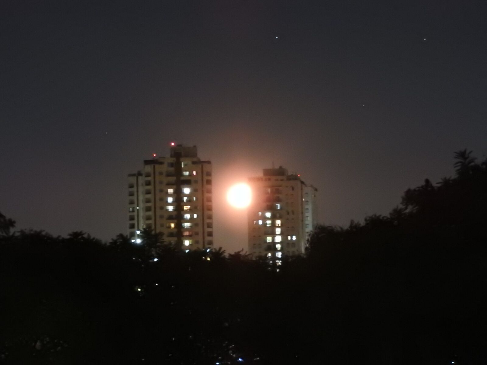 Nikon Coolpix P610 sample photo. Buildings, moon, construction photography