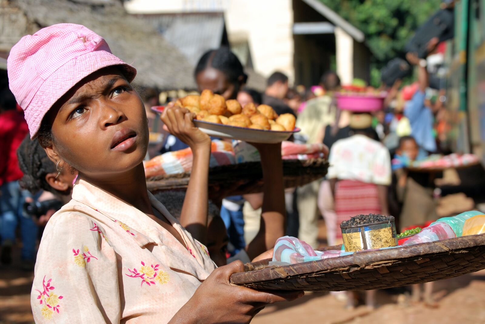 Nikon D60 sample photo. Madagascar, woman, africa photography