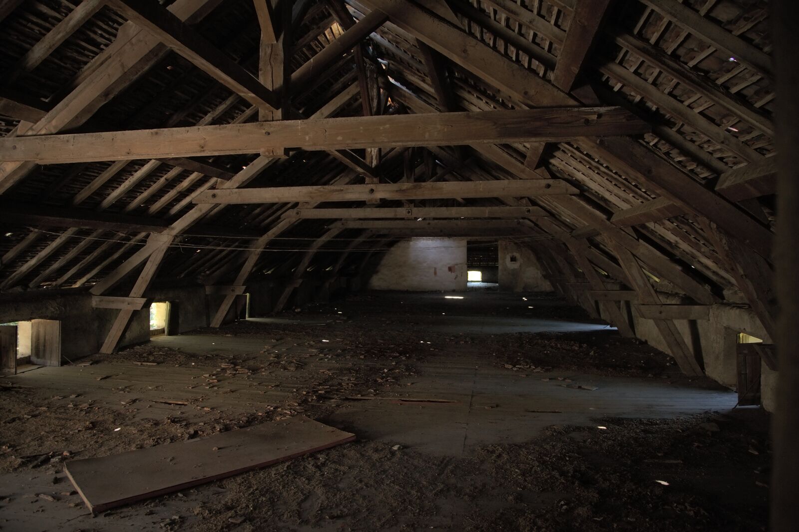 Canon EOS 5D Mark II sample photo. Attic, empty, wood photography