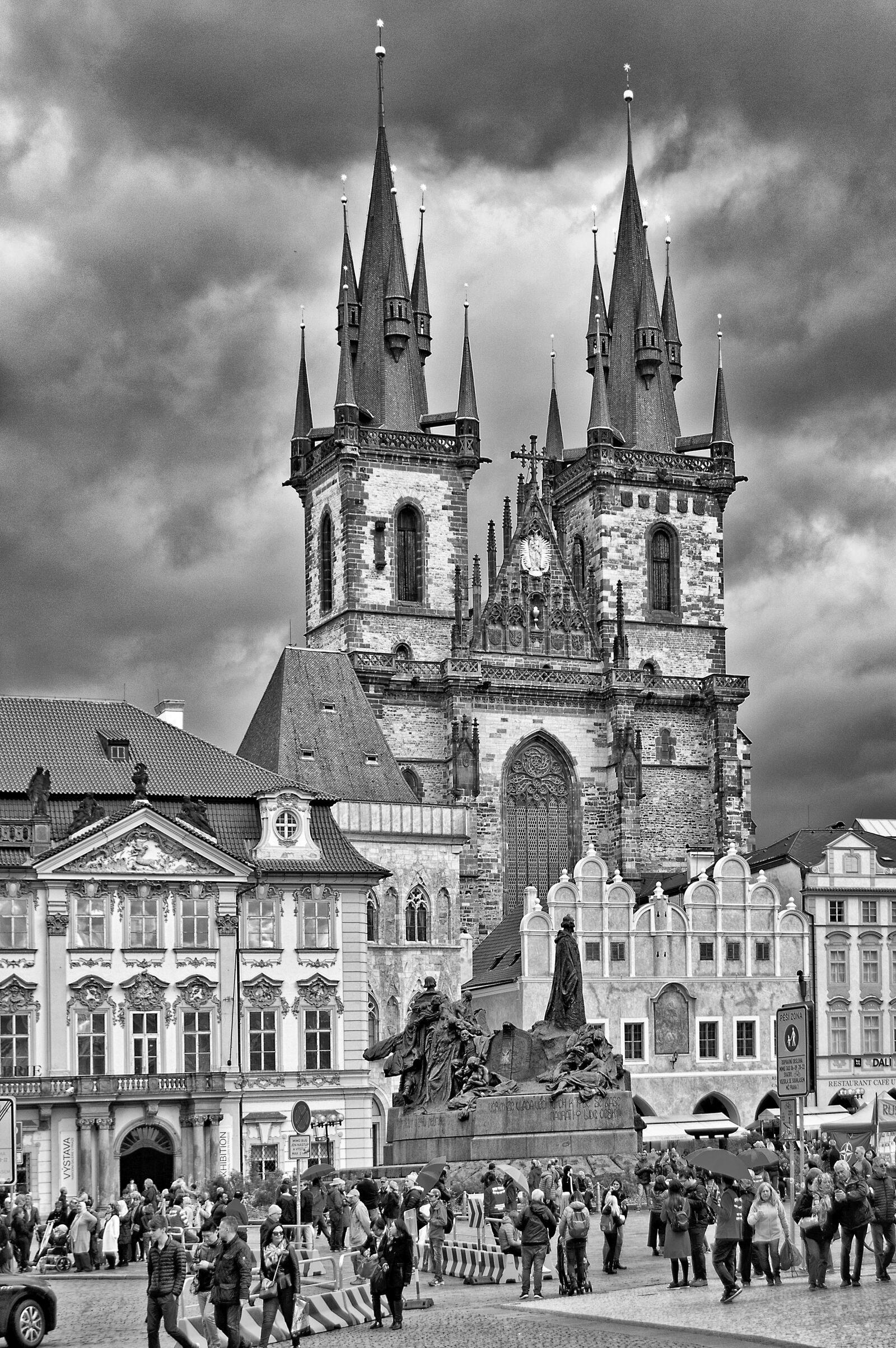 Nikon D3200 sample photo. Prague, towers, clock photography