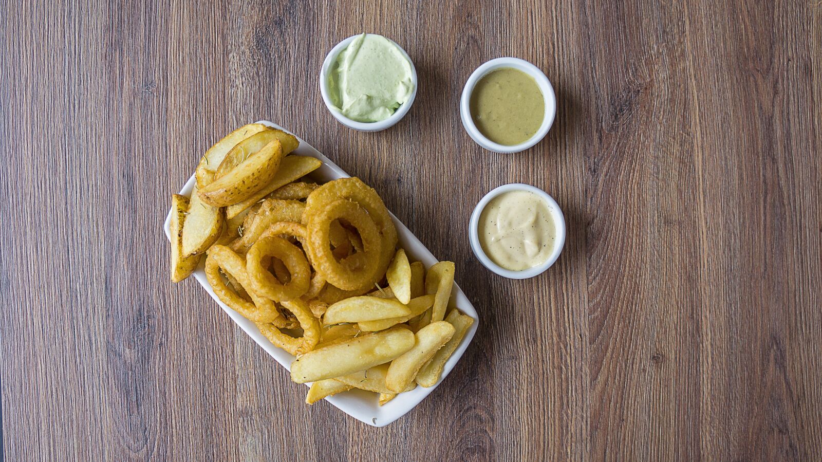 Sony Alpha a3000 + Sony E 18-55mm F3.5-5.6 OSS sample photo. Food, crisp, fried onion photography