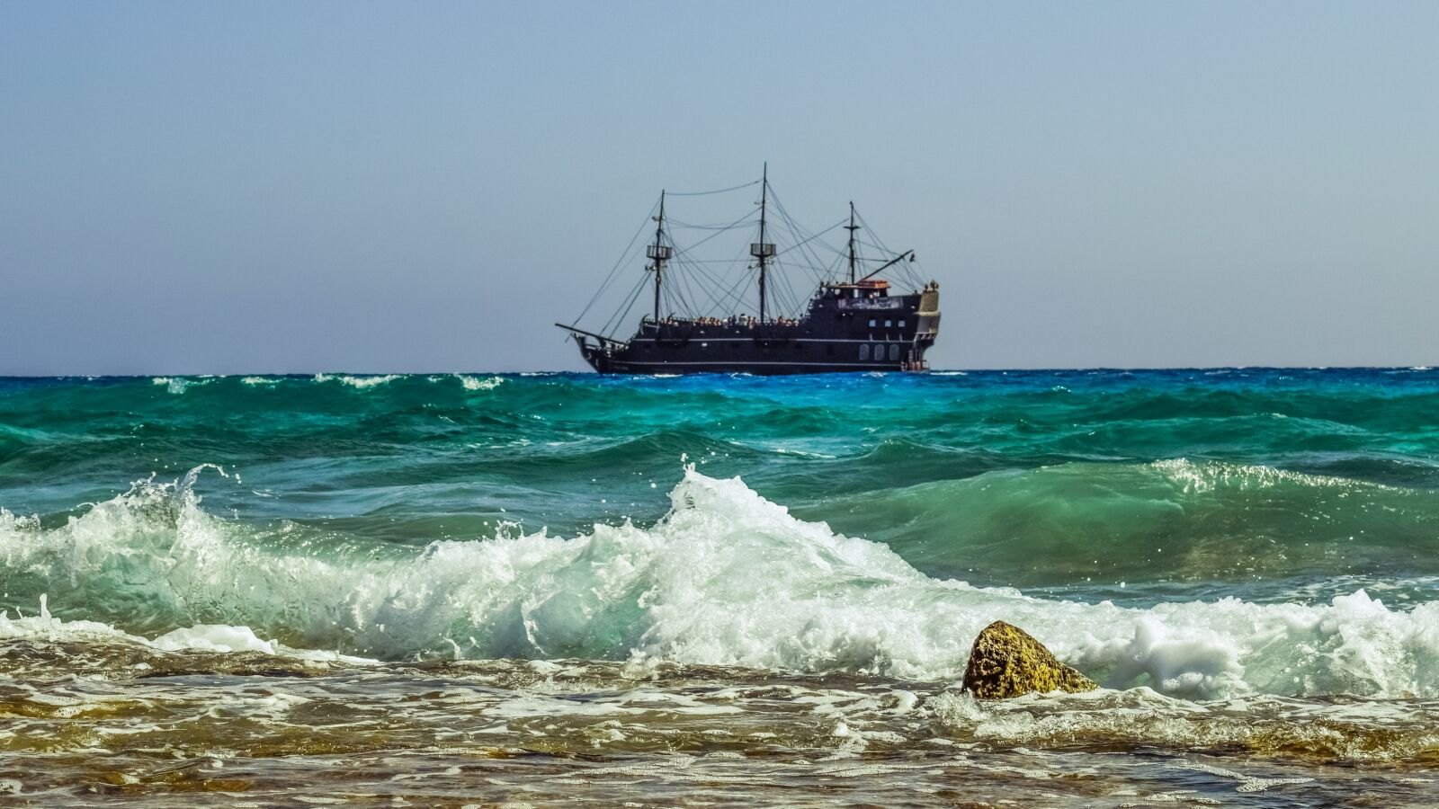 Nikon D3300 sample photo. Sea, rocky coast, waves photography