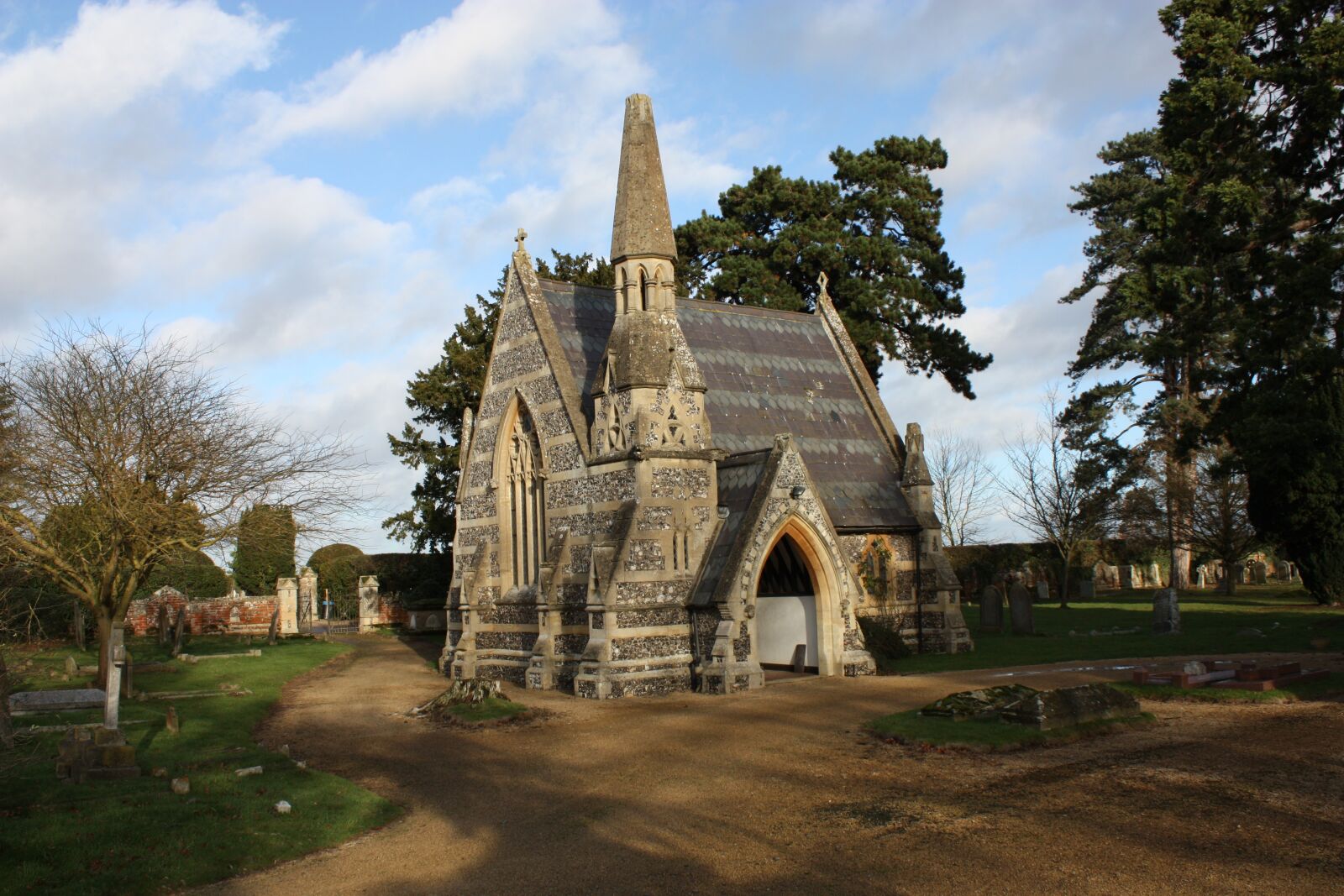 Canon EOS 450D (EOS Rebel XSi / EOS Kiss X2) sample photo. Church, england, gothic photography