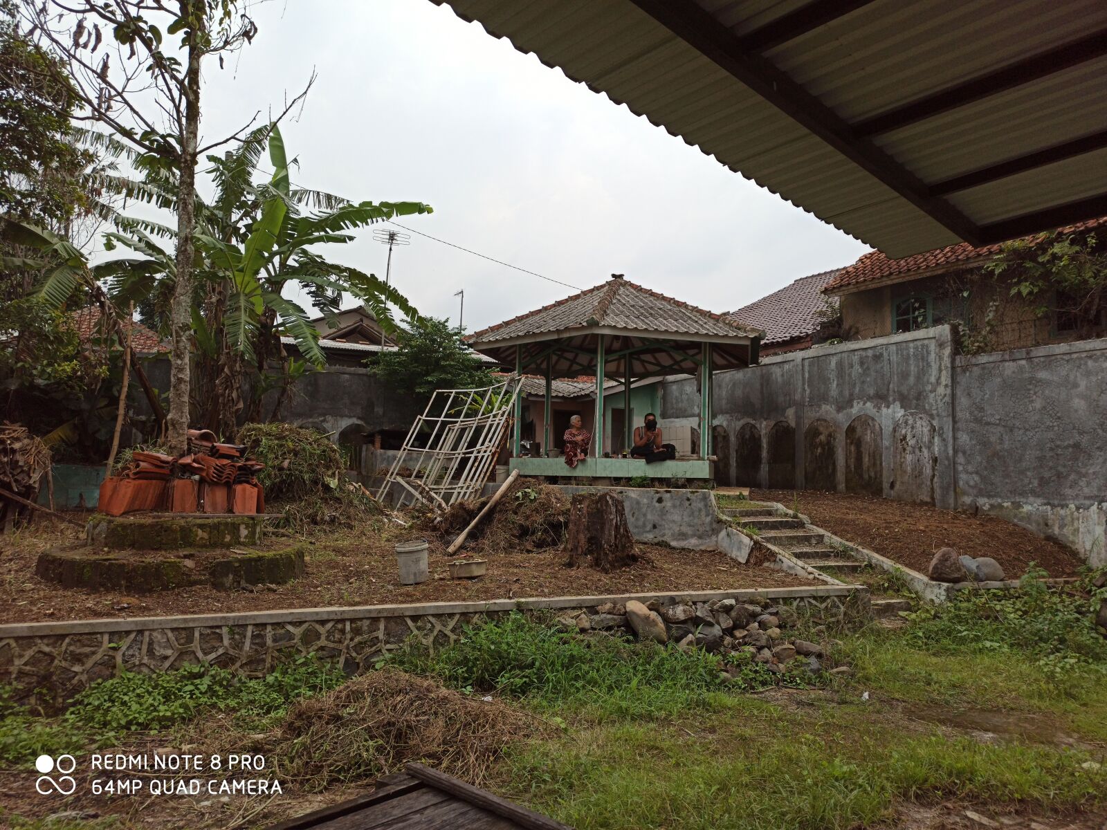 Xiaomi Redmi Note 8 Pro sample photo. Garden, gazebo, green photography