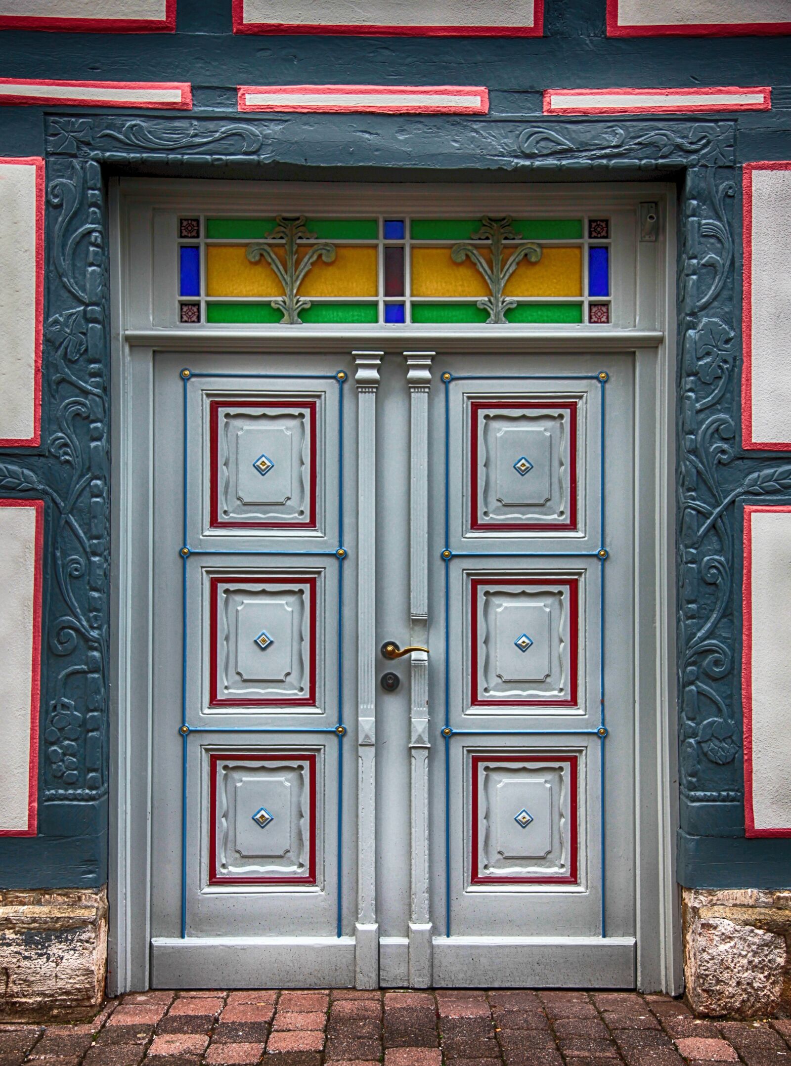 Canon EOS 5D Mark II sample photo. Door, oak door, old photography