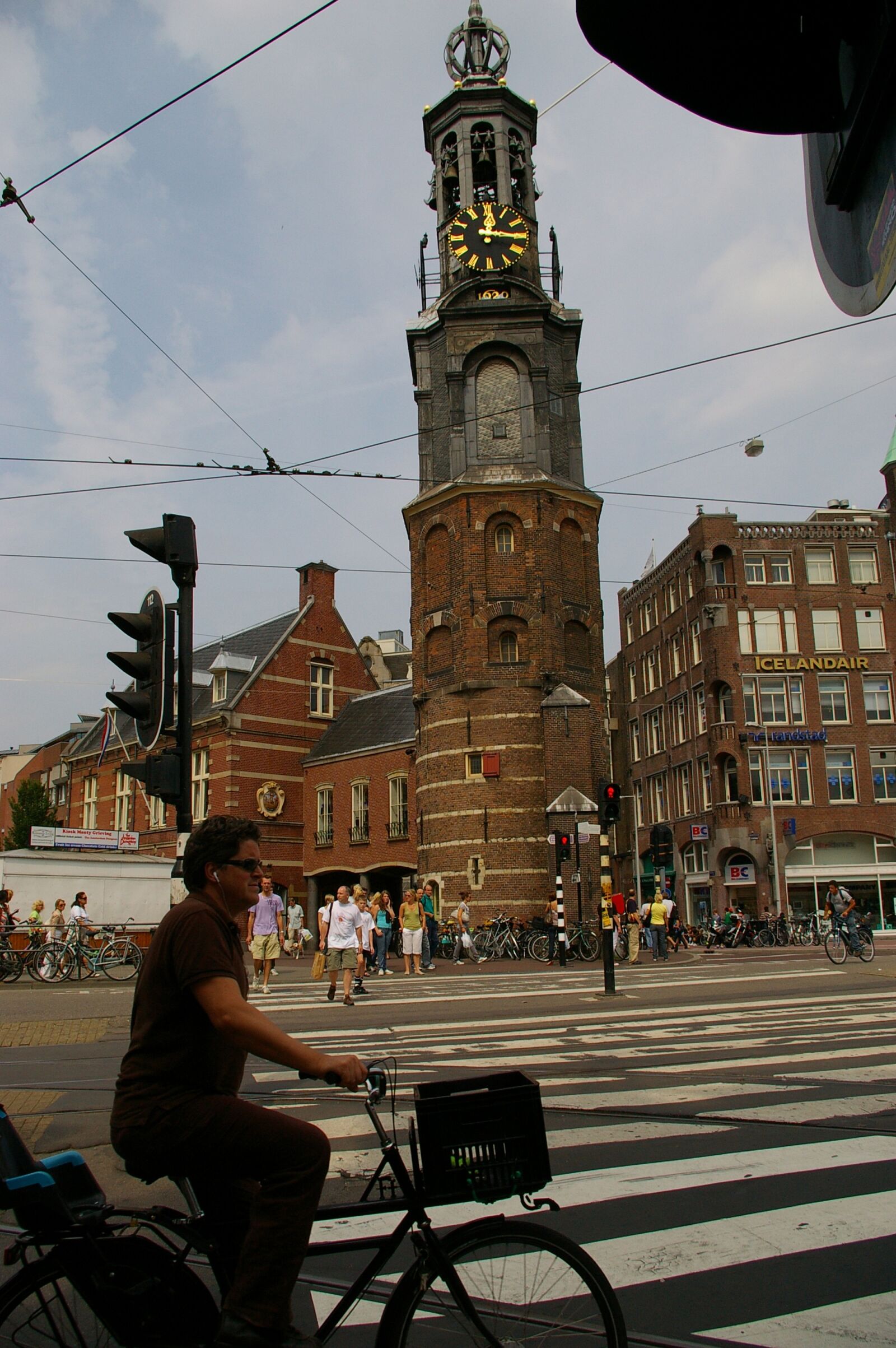Pentax *ist DL sample photo. Amsterdam, city, church photography