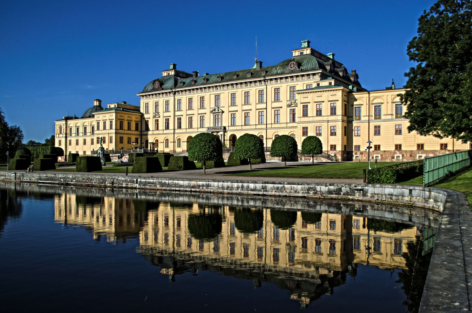 Nikon D5100 sample photo. Drottningholm palace, castle, royal photography