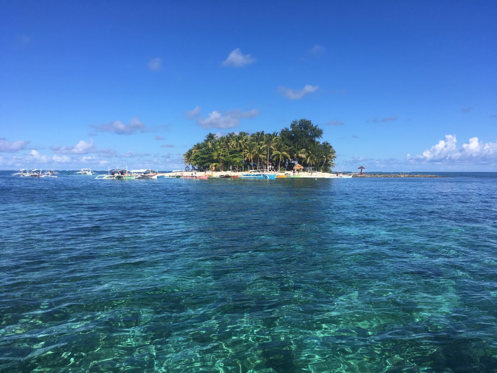 iPhone SE back camera 4.15mm f/2.2 sample photo. Island, philippines, travel photography