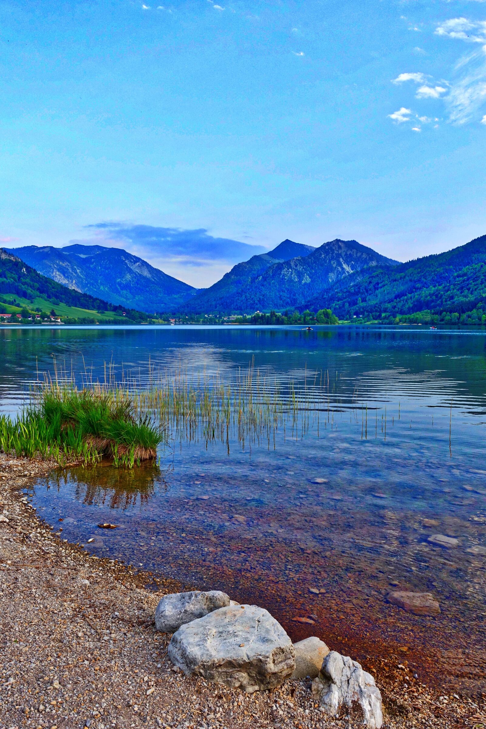 Sony Cyber-shot DSC-RX100 III sample photo. Shore, lake, peaceful photography