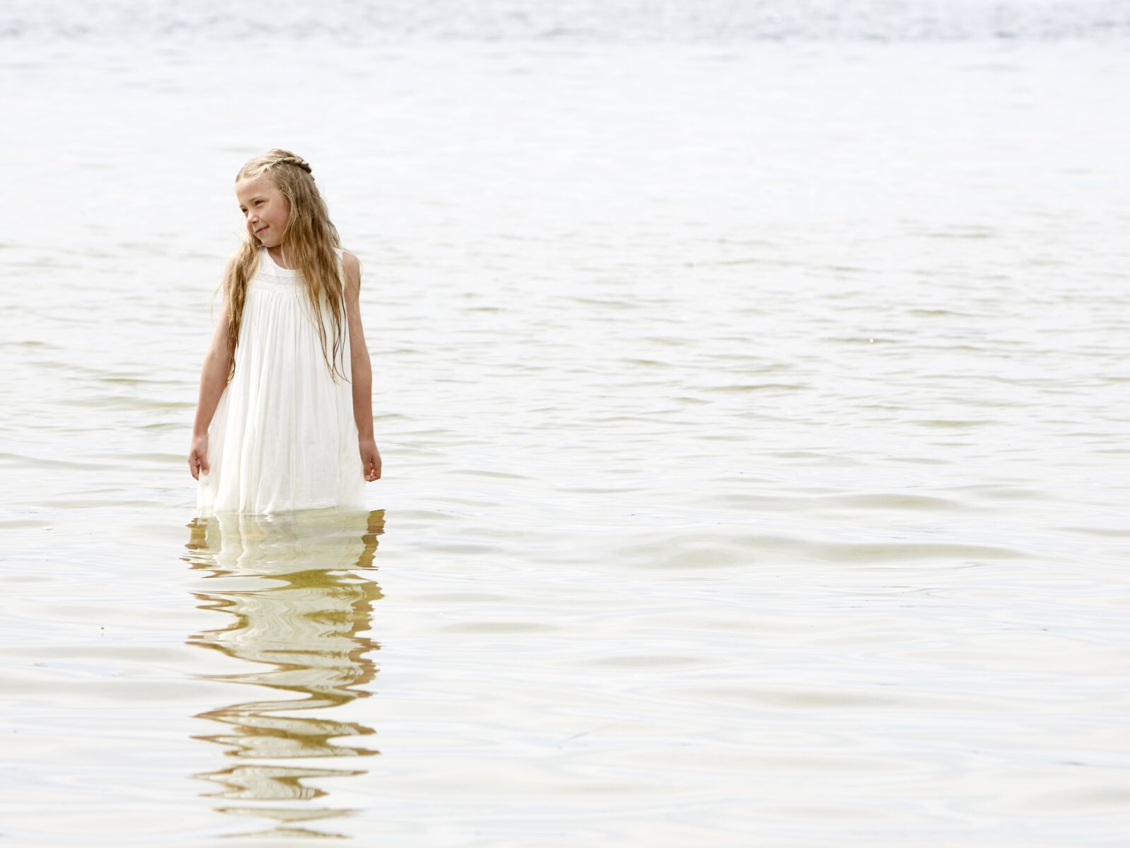 Canon EOS 5D Mark III sample photo. Dress, girl, standing photography