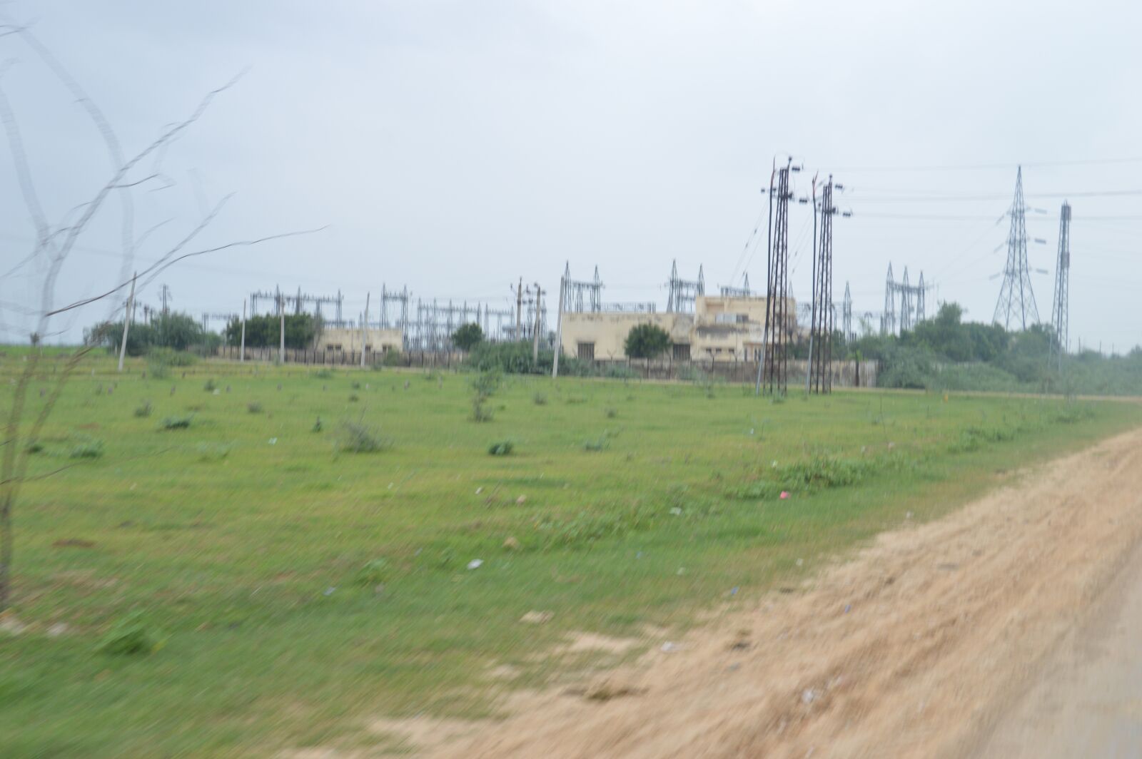 Nikon D3200 sample photo. Road nature, journal, road photography