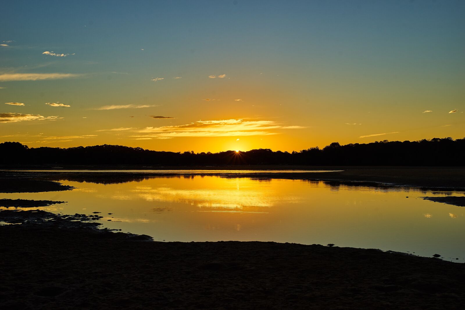 Sony a7 II sample photo. Lake, sunset, landscape photography