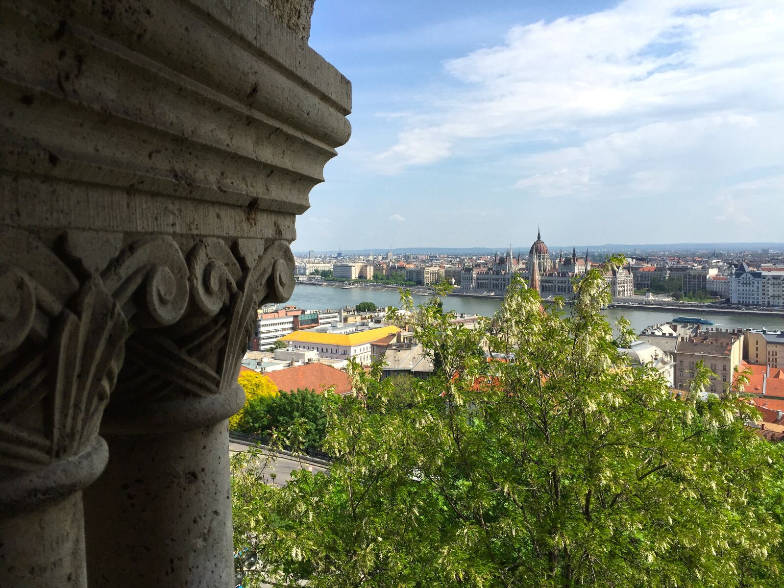 iPhone 6 Plus back camera 4.15mm f/2.2 sample photo. Budapest, castle, architecture photography