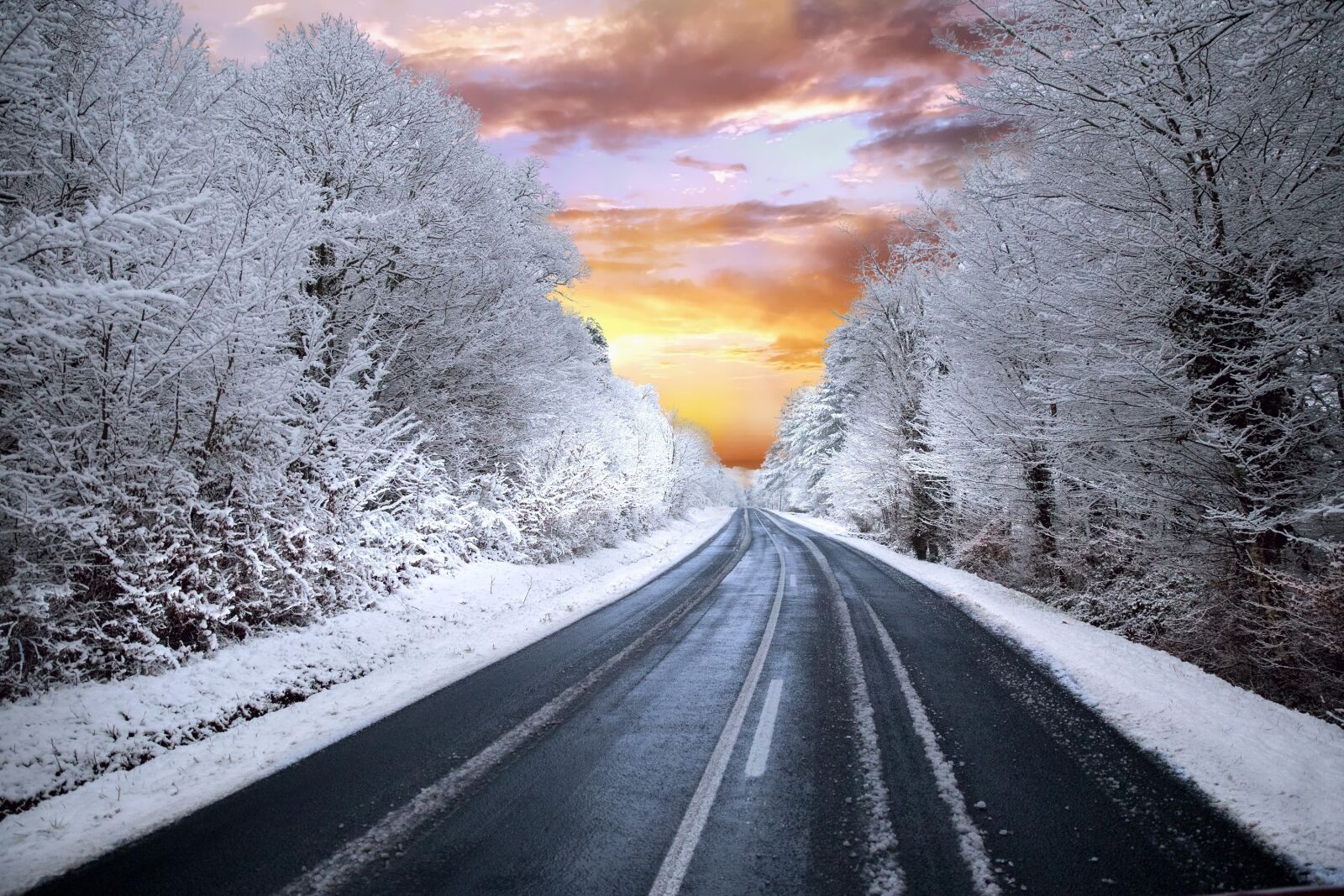 Canon EF 24-70mm F2.8L II USM sample photo. Winter, road, highway photography