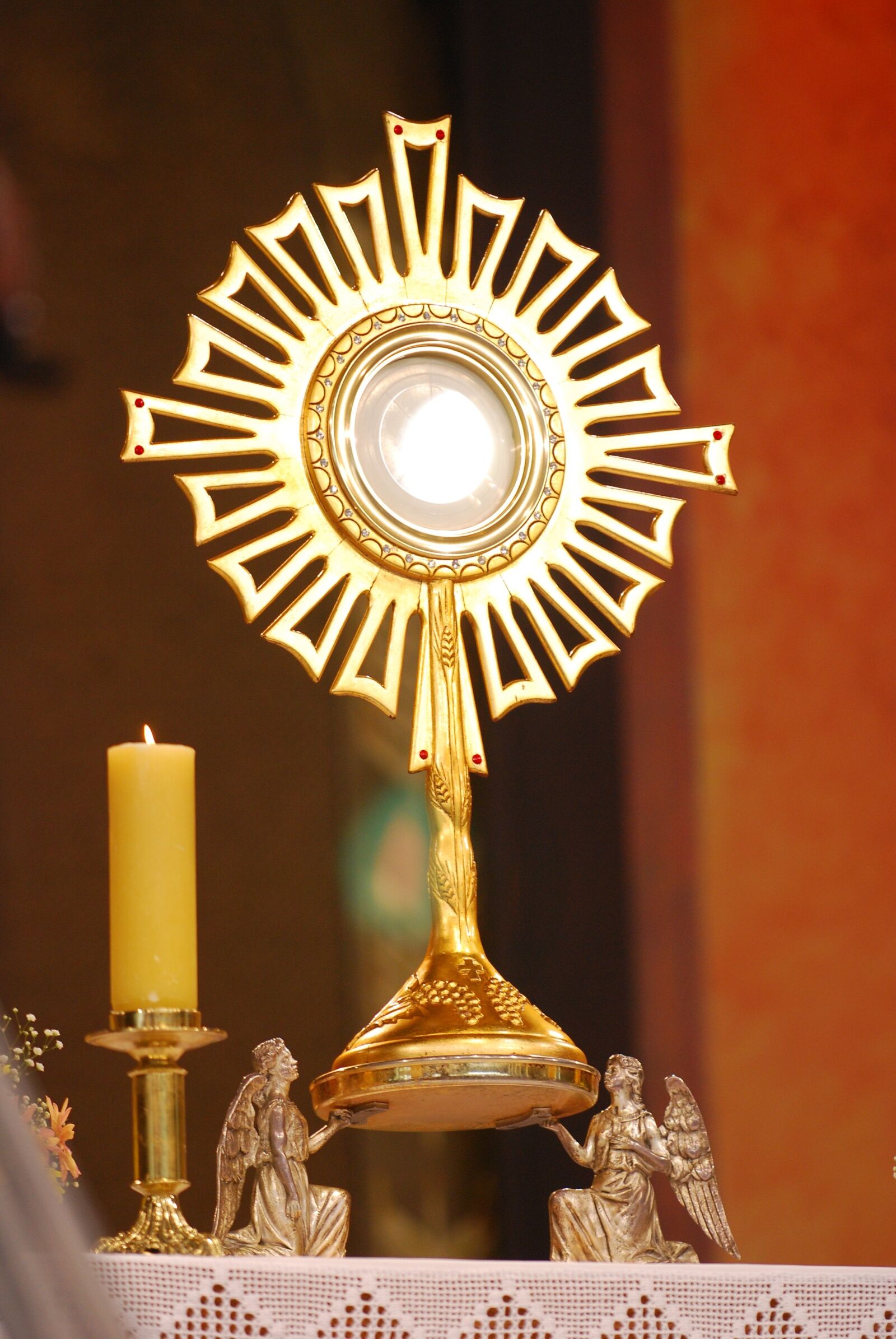 Nikon D80 sample photo. Eucharist, monstrance, hostia photography