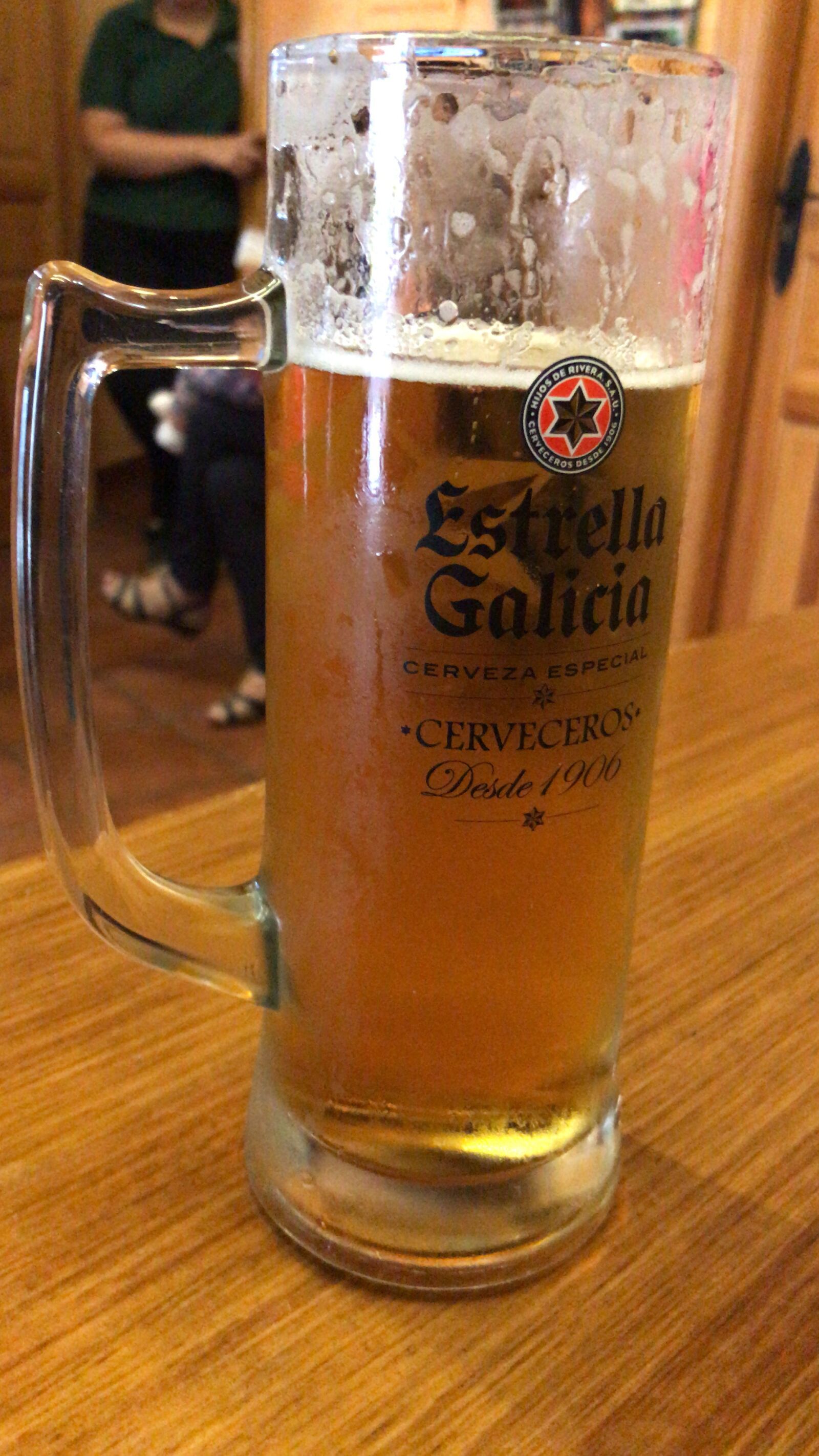 iPhone 7 back camera 3.99mm f/1.8 sample photo. Copo cerveja, birra, beer photography