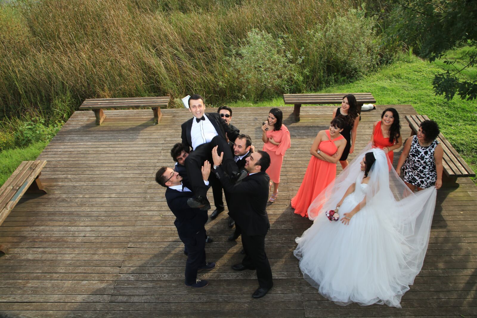 Canon EOS 5D Mark III sample photo. Bride and groom, wedding photography