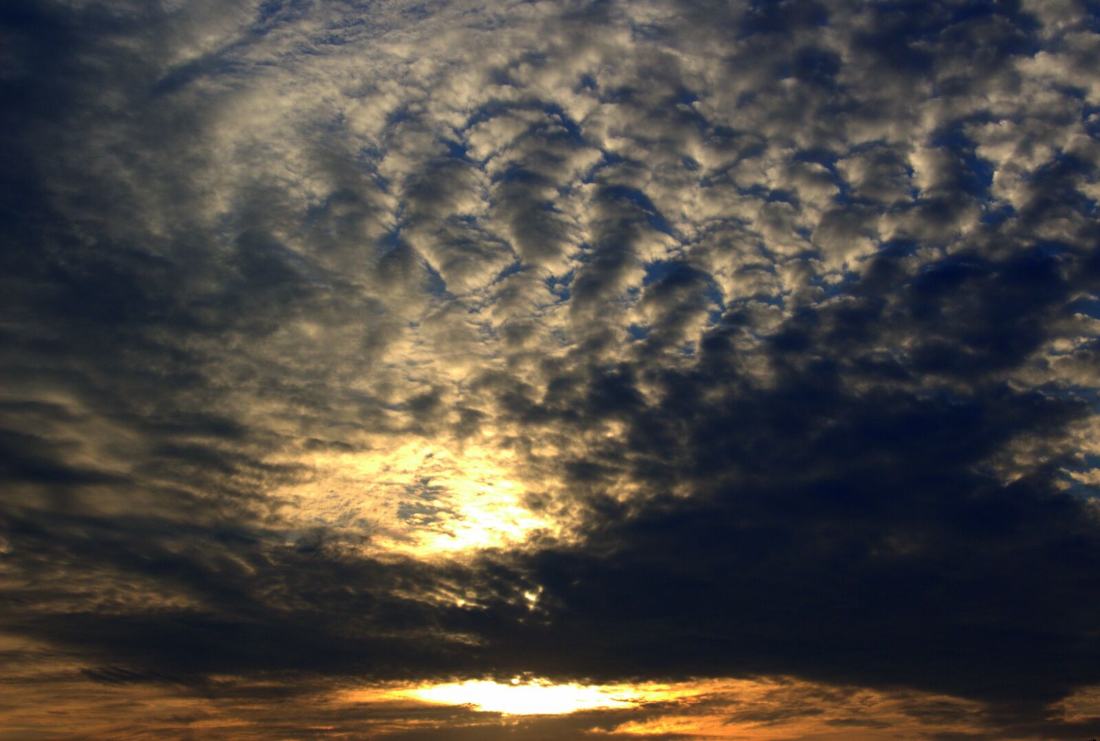 Canon EOS 650D (EOS Rebel T4i / EOS Kiss X6i) sample photo. Sunrise, sun, morgenrot photography