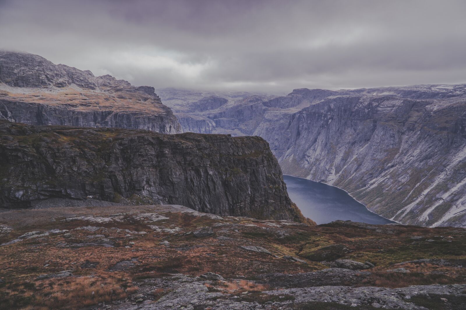 Sony a6000 + Sony E PZ 18-105mm F4 G OSS sample photo. Path, norway, landscape photography