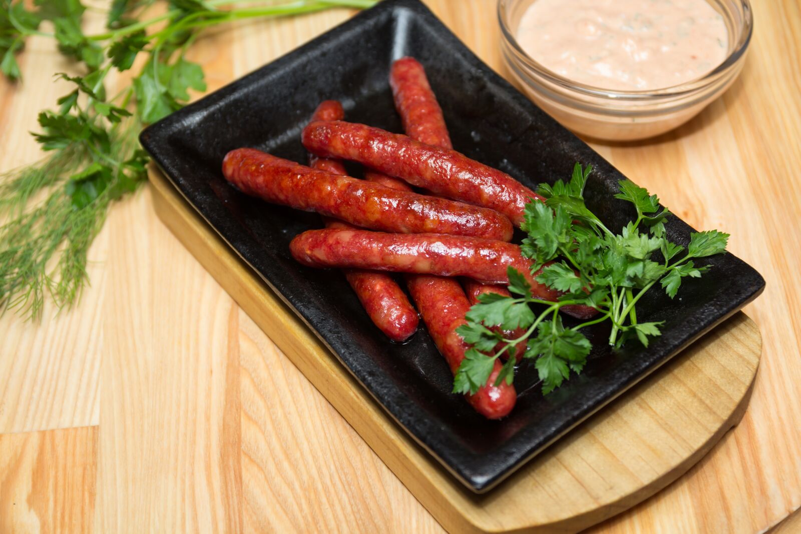 Canon EOS 60D sample photo. Sausages, bratwurst, meat photography