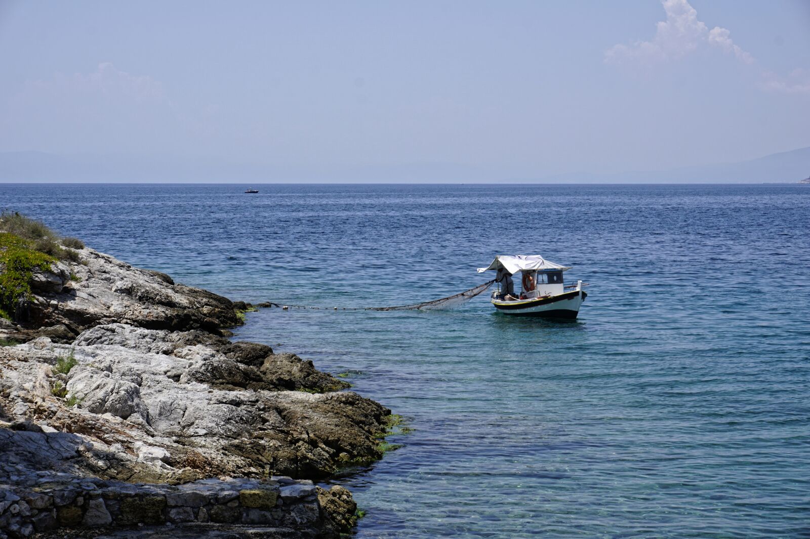 Sony a6000 sample photo. Greece, summer, fishing boat photography