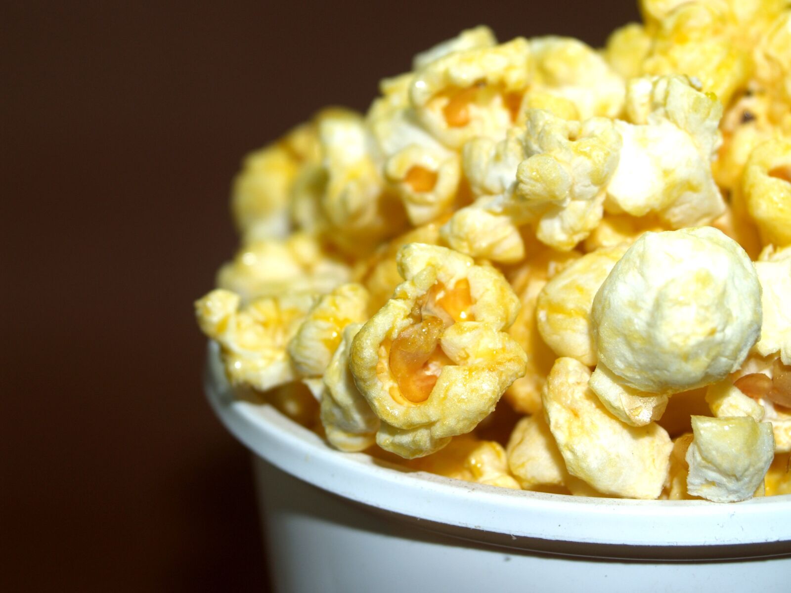 Olympus E-300 (EVOLT E-300) sample photo. Popcorn, corn, pop photography