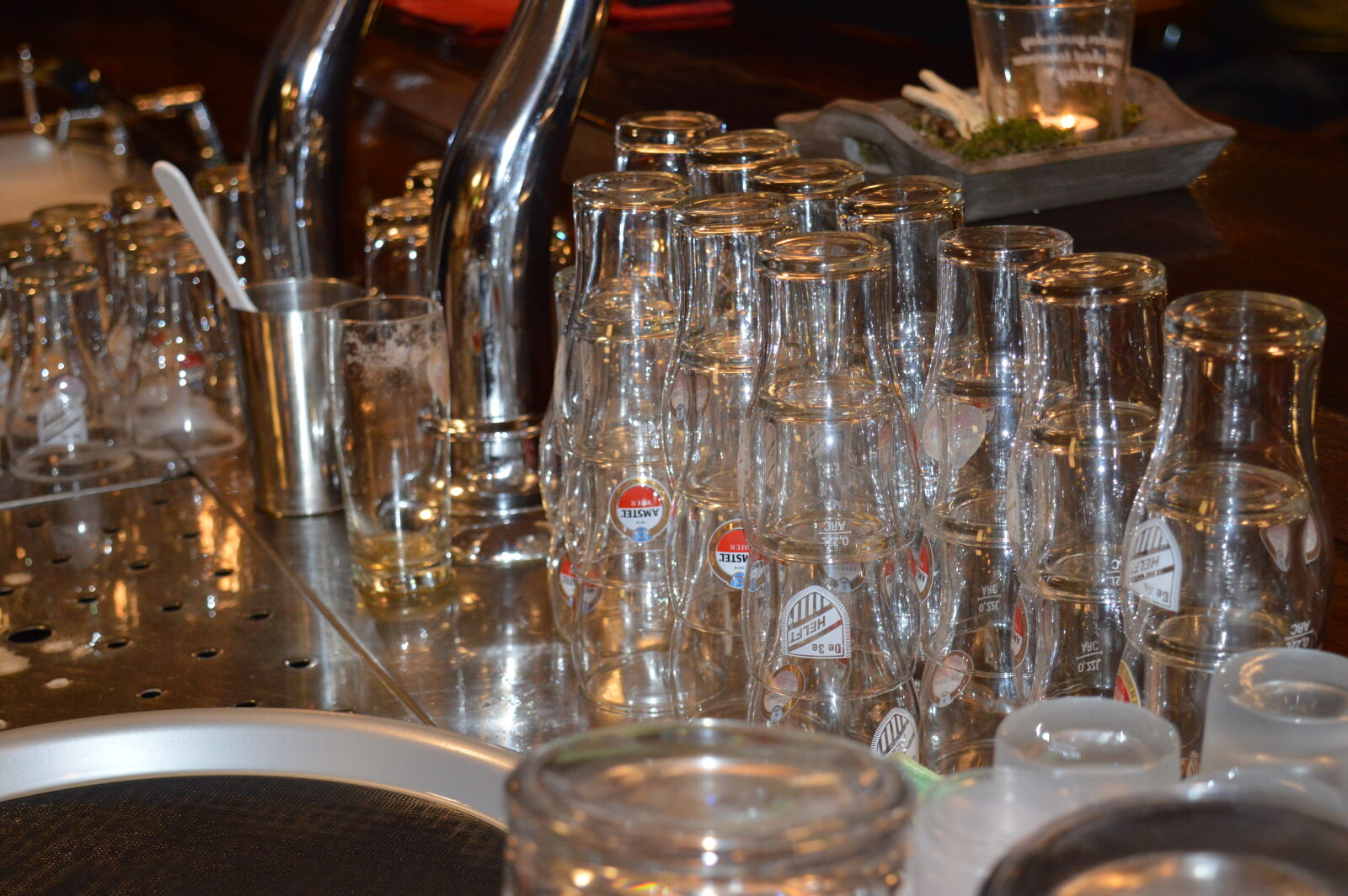 Nikon D3200 sample photo. Beer, cafeteria photography