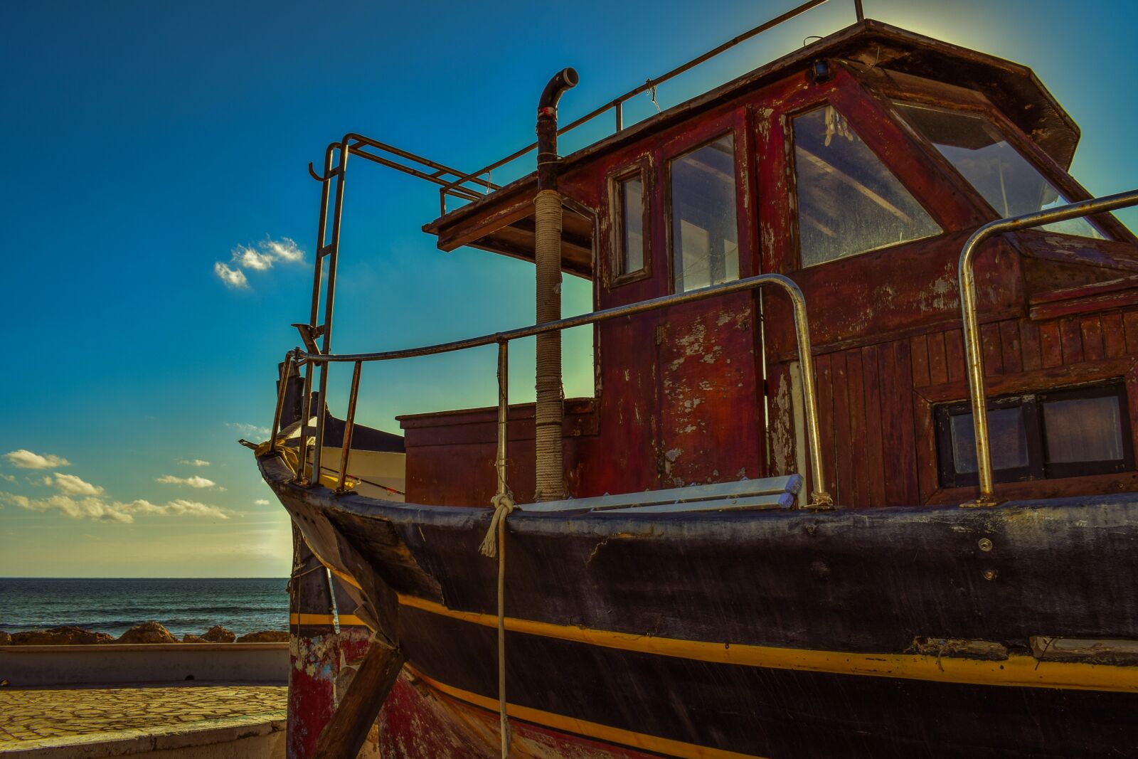 Nikon D3300 sample photo. Boat, grounded, repair photography