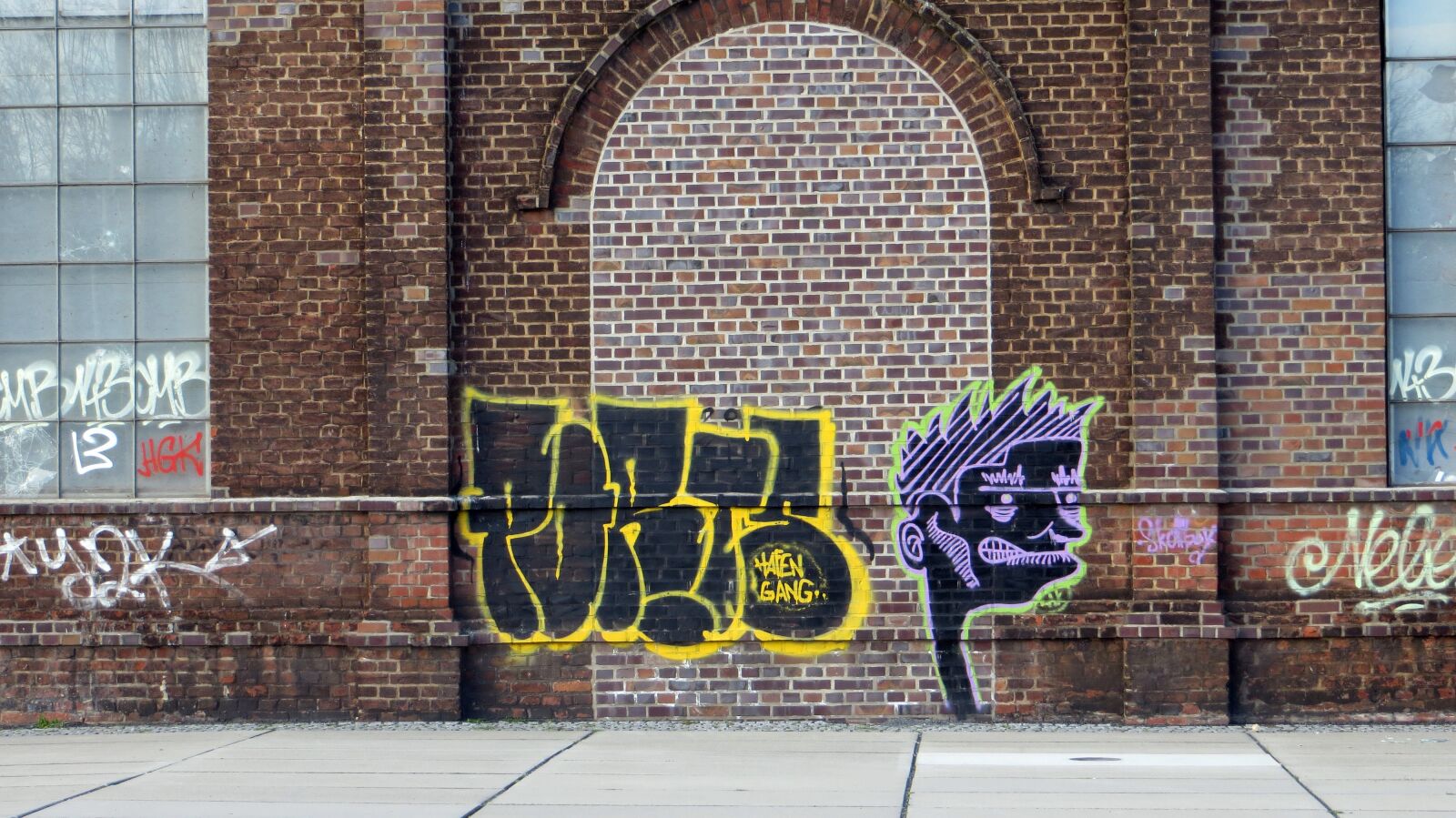 Canon PowerShot SX240 HS sample photo. Graffiti, art, painting photography