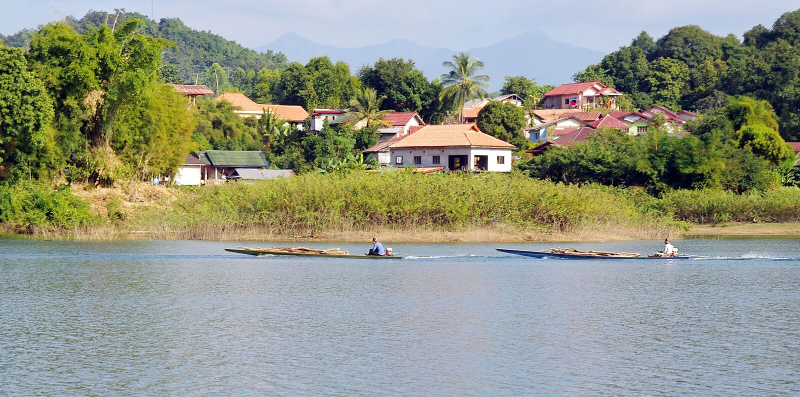 Pentax K-5 sample photo. Laos, navigation, lake photography