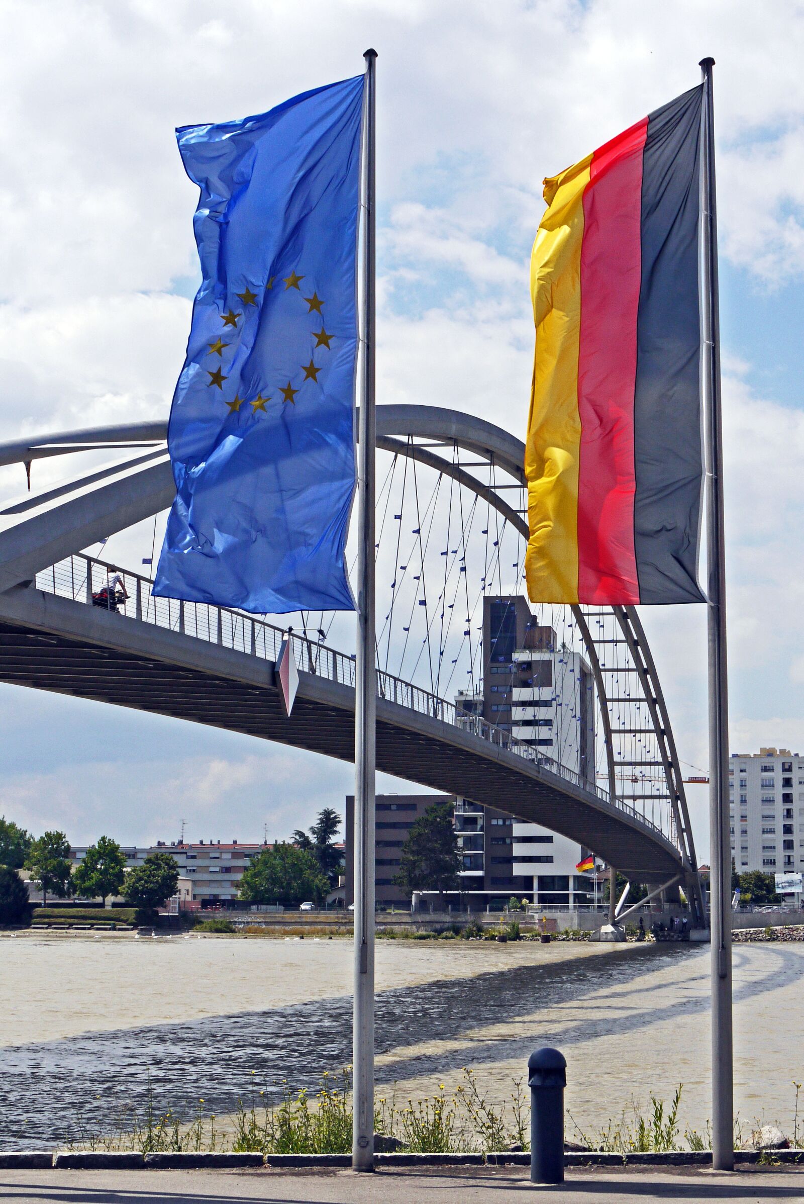 Panasonic Lumix DMC-G1 sample photo. Three countries bridge, rhine photography