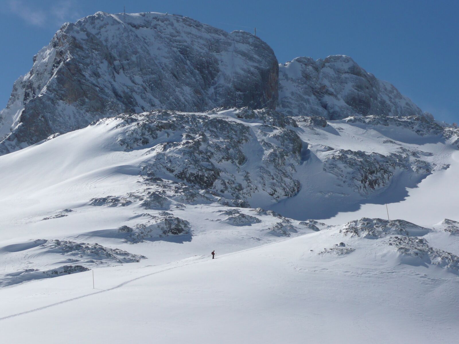 Panasonic DMC-TZ3 sample photo. Dachstein, backcountry skiiing, snow photography