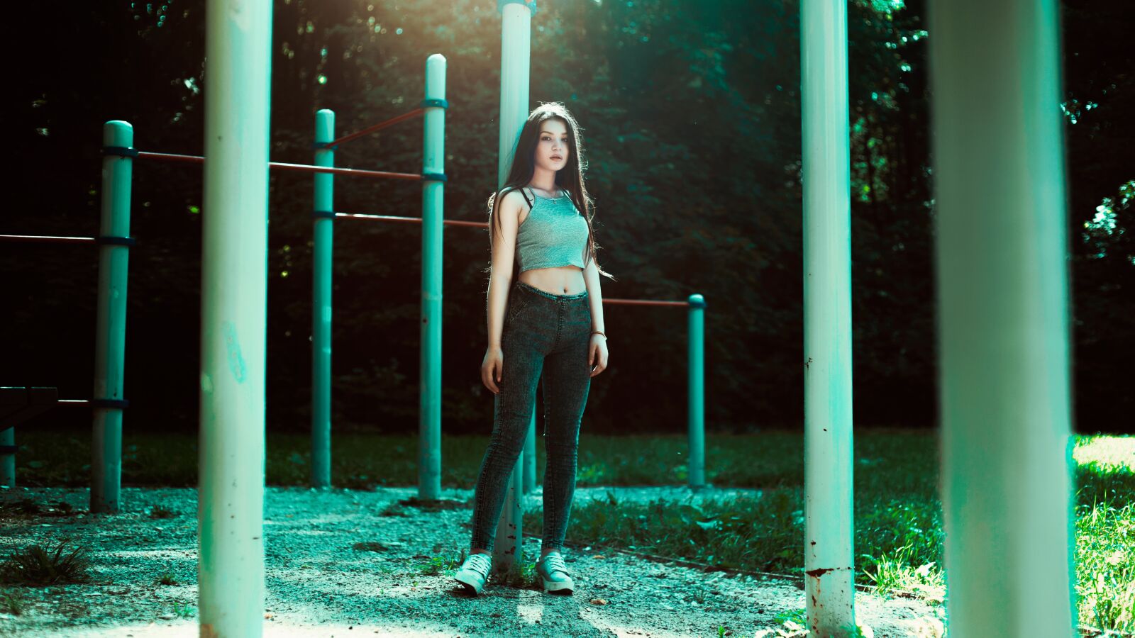 Canon EOS 5D Mark III sample photo. Jeans with high waist photography