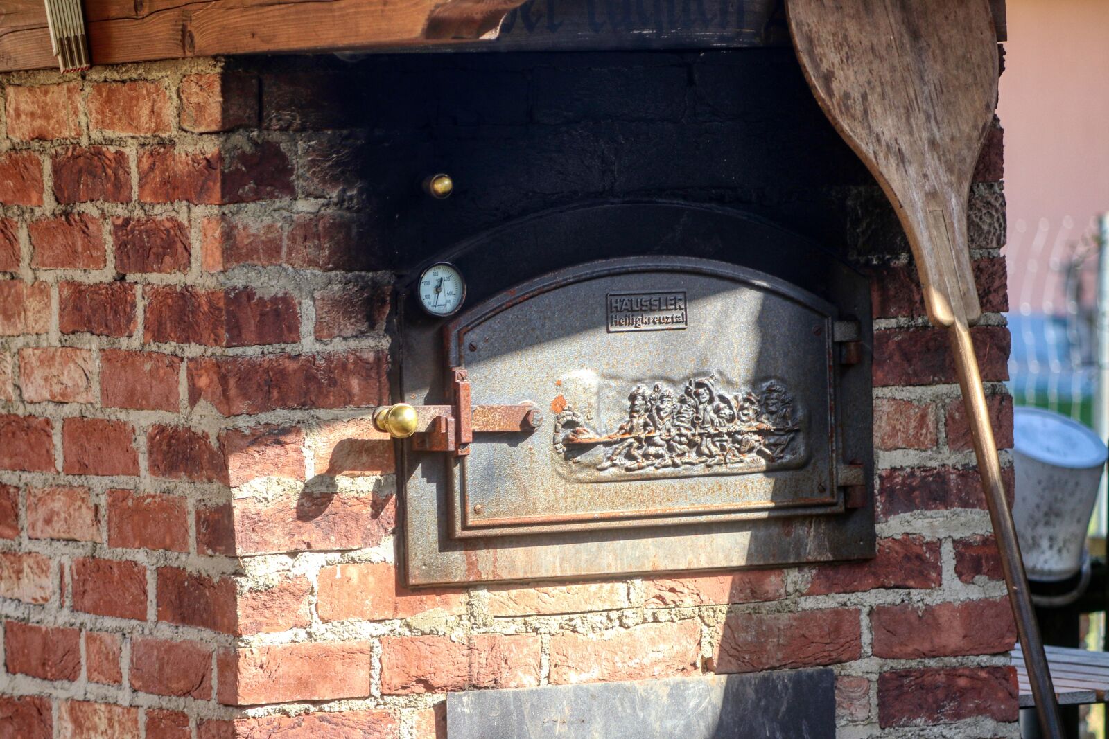 Canon EOS 80D sample photo. Bake, oven, pizza oven photography