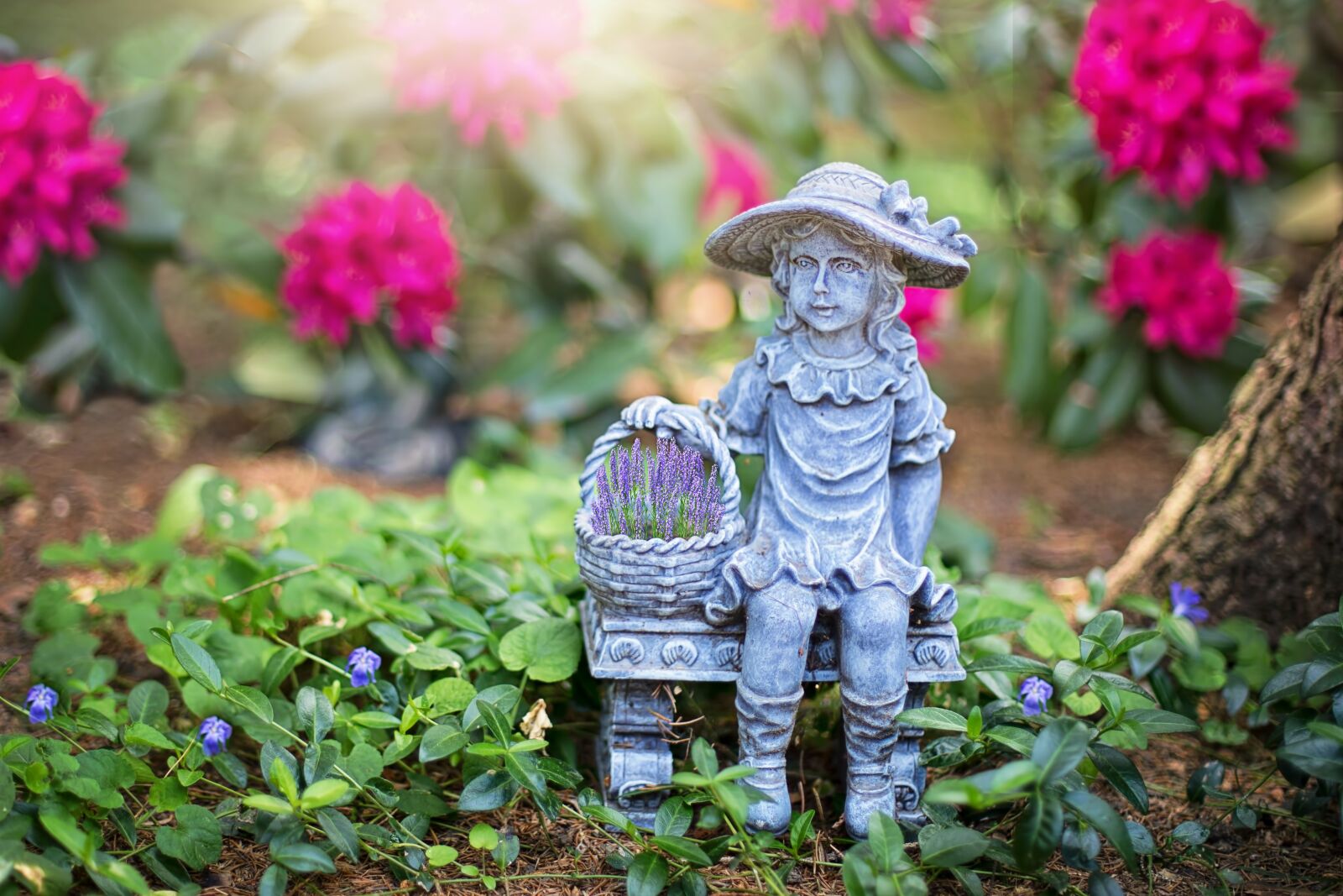 Canon EF 50mm F1.4 USM sample photo. Garden, gardening, statue photography