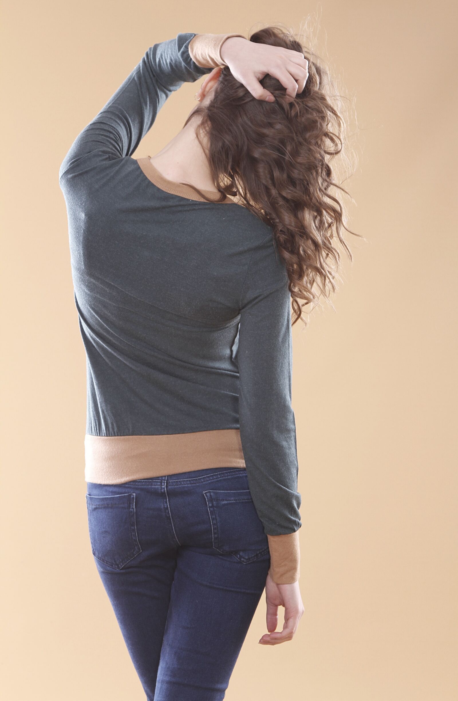 Canon EOS 7D sample photo. Model, back, hip photography