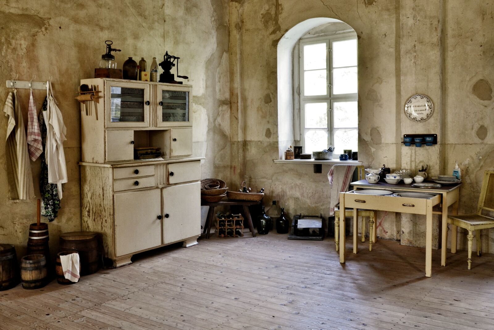 Nikon D5100 sample photo. Kitchen, old, historically photography