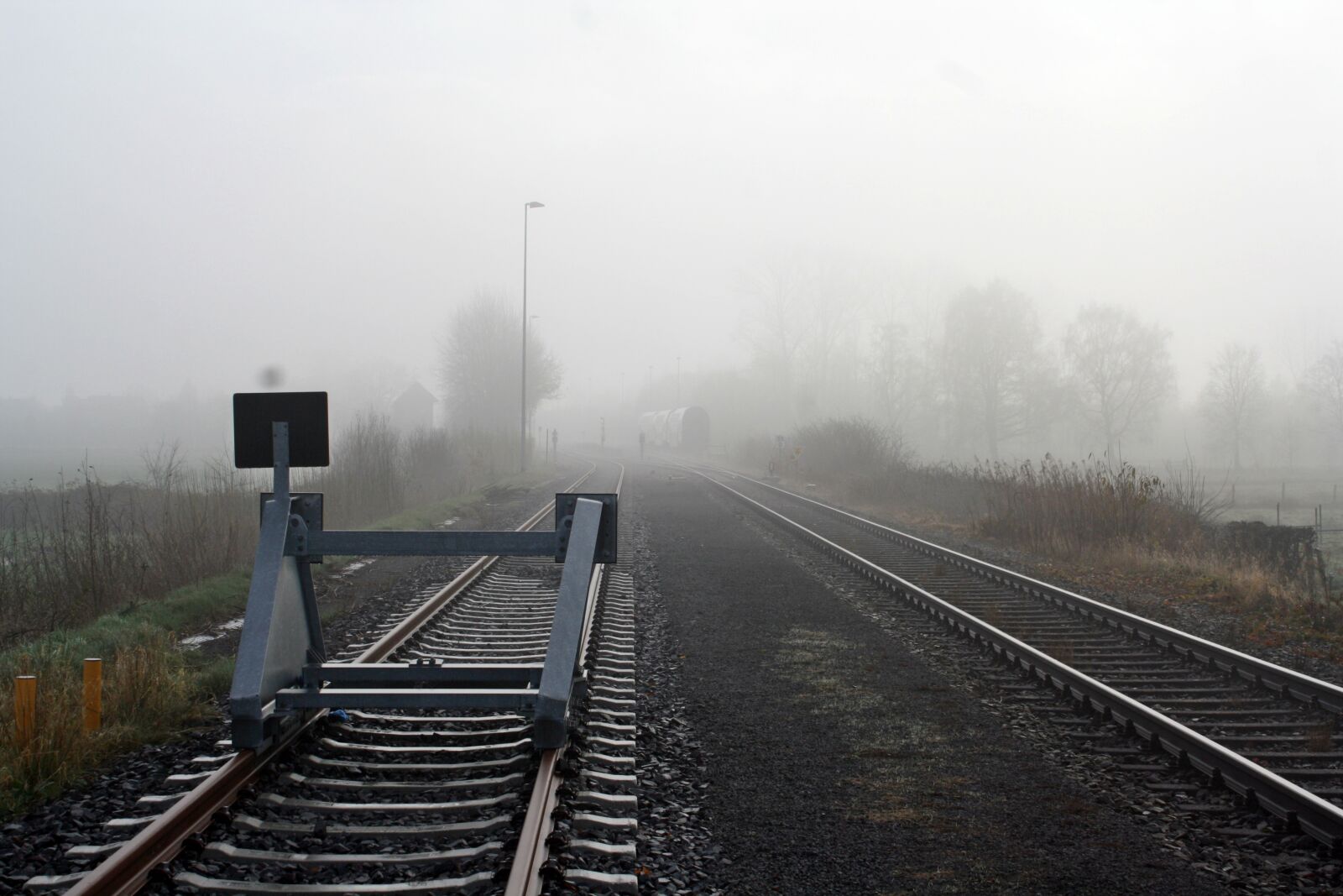 Canon EOS 1000D (EOS Digital Rebel XS / EOS Kiss F) sample photo. Railway, transport system, railway photography