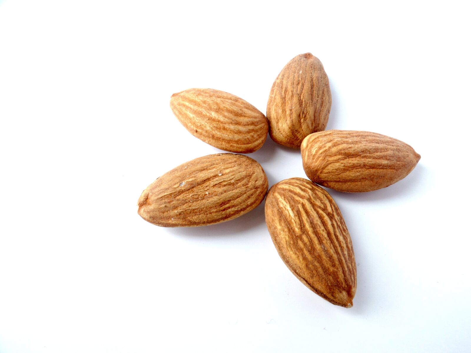 Samsung WB350F/WB351F/WB352F sample photo. Almond, eat, flower photography