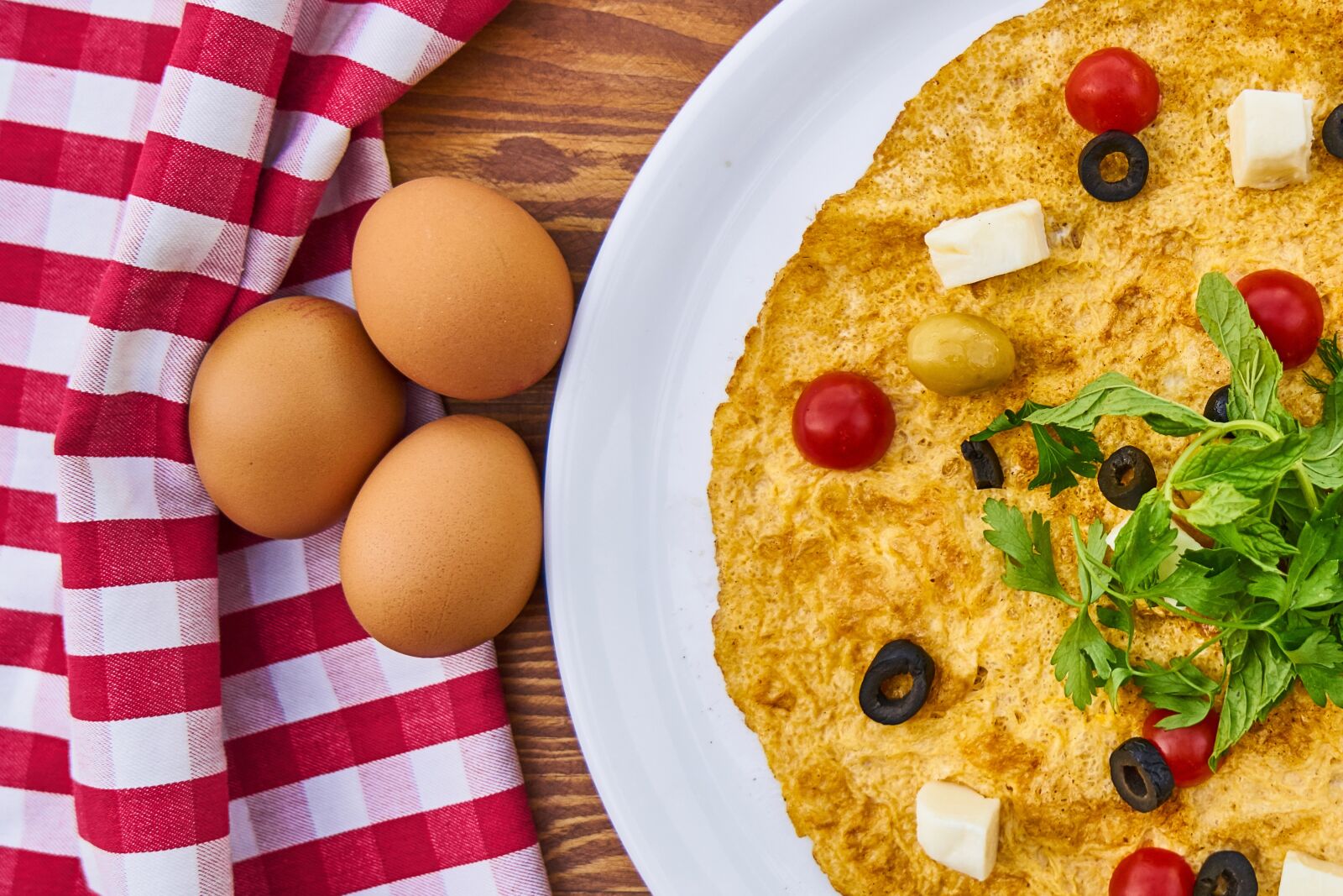 Sony a7R II sample photo. Omelet, egg, breakfast photography