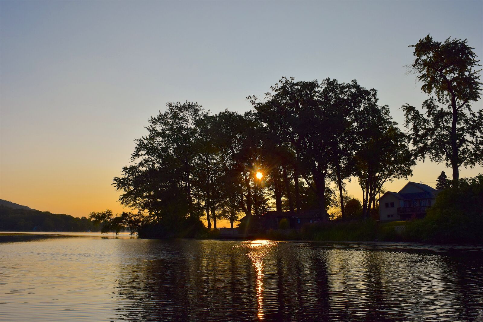 Nikon D3300 sample photo. Sunrise, lake, coast photography