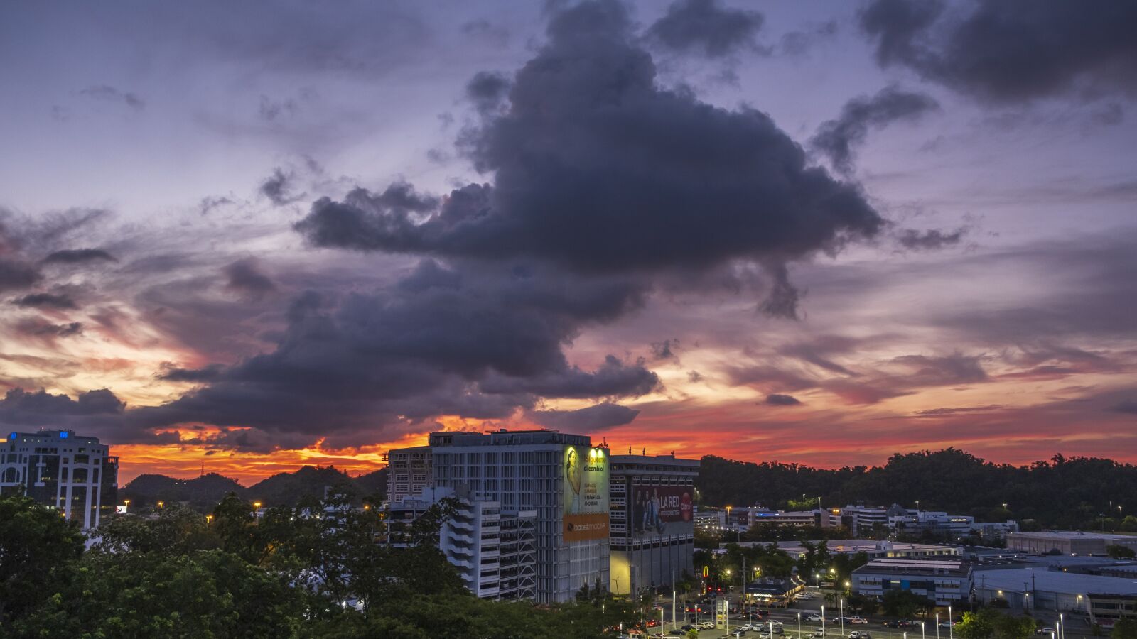 Fujifilm X-T3 sample photo. Sunset, puerto rico, urban photography