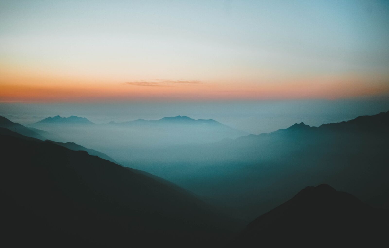Canon EOS 5D sample photo. Mountain, highland, cloud photography