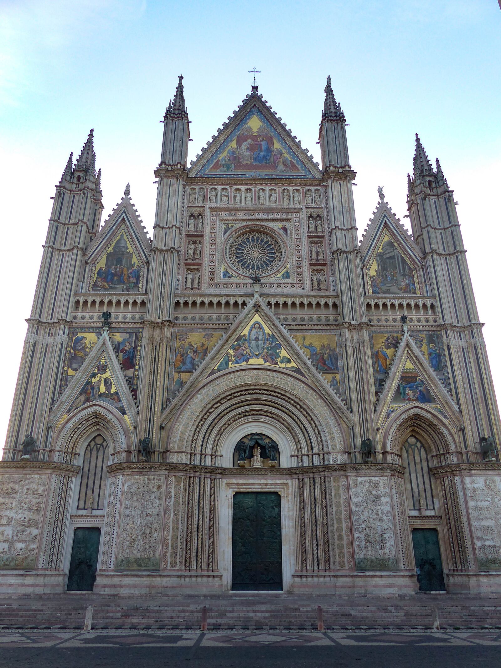 Panasonic Lumix DMC-FZ200 sample photo. Orvieto, duomo, architecture photography