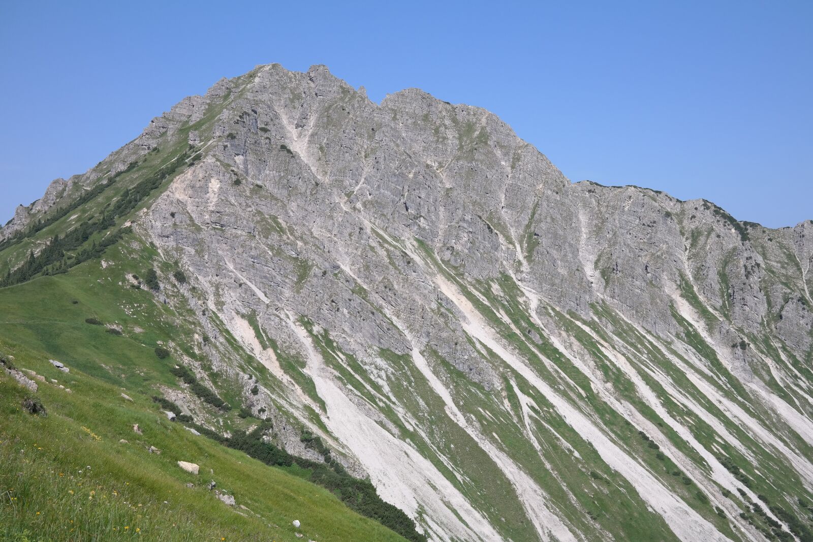 Samsung NX300 sample photo. Ponten, mountain, allg u photography