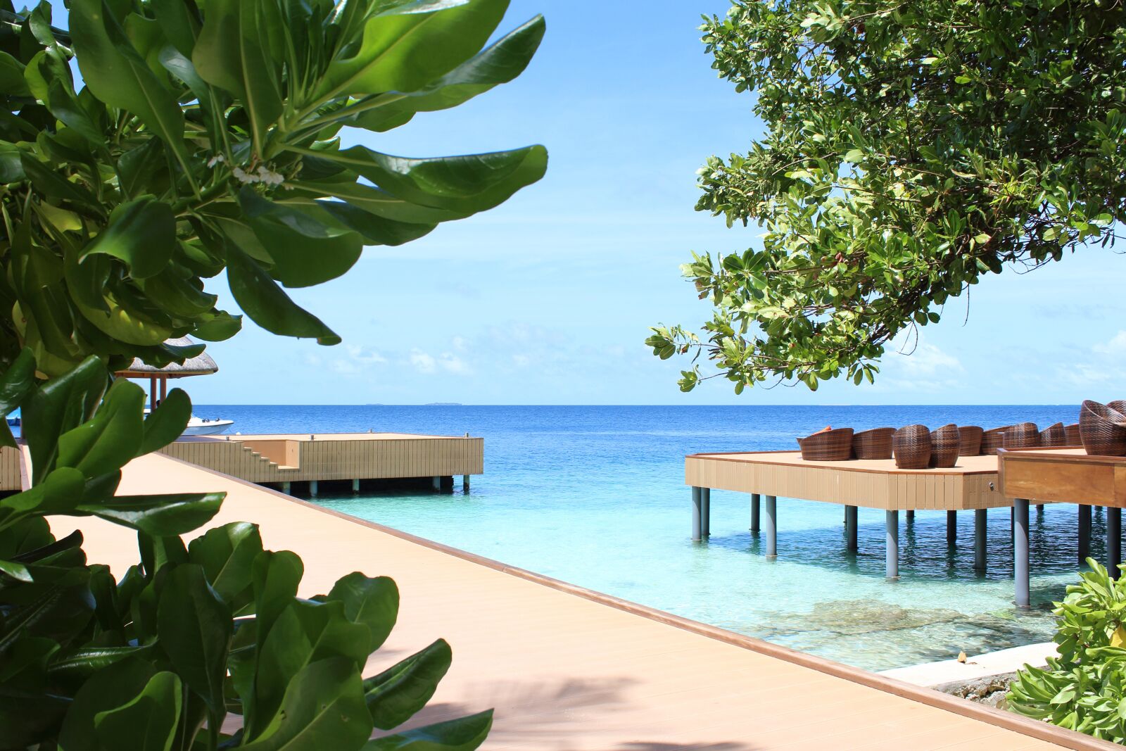 Canon EOS 1200D (EOS Rebel T5 / EOS Kiss X70 / EOS Hi) sample photo. Maldives, sea, beach photography