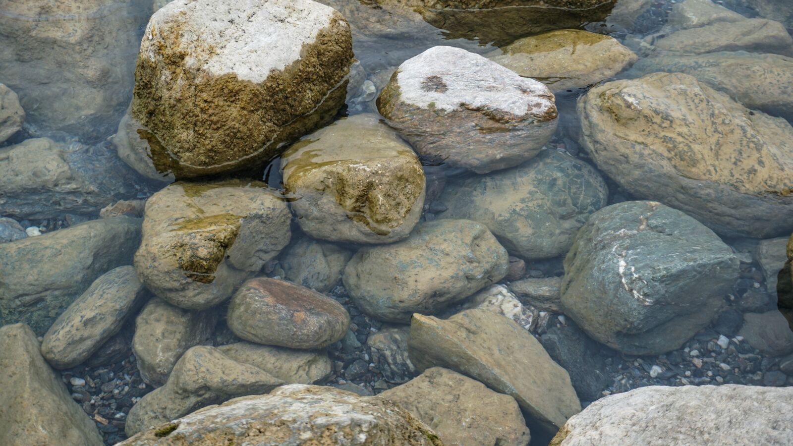 Sony a6300 sample photo. Rock, stone, lacquer photography