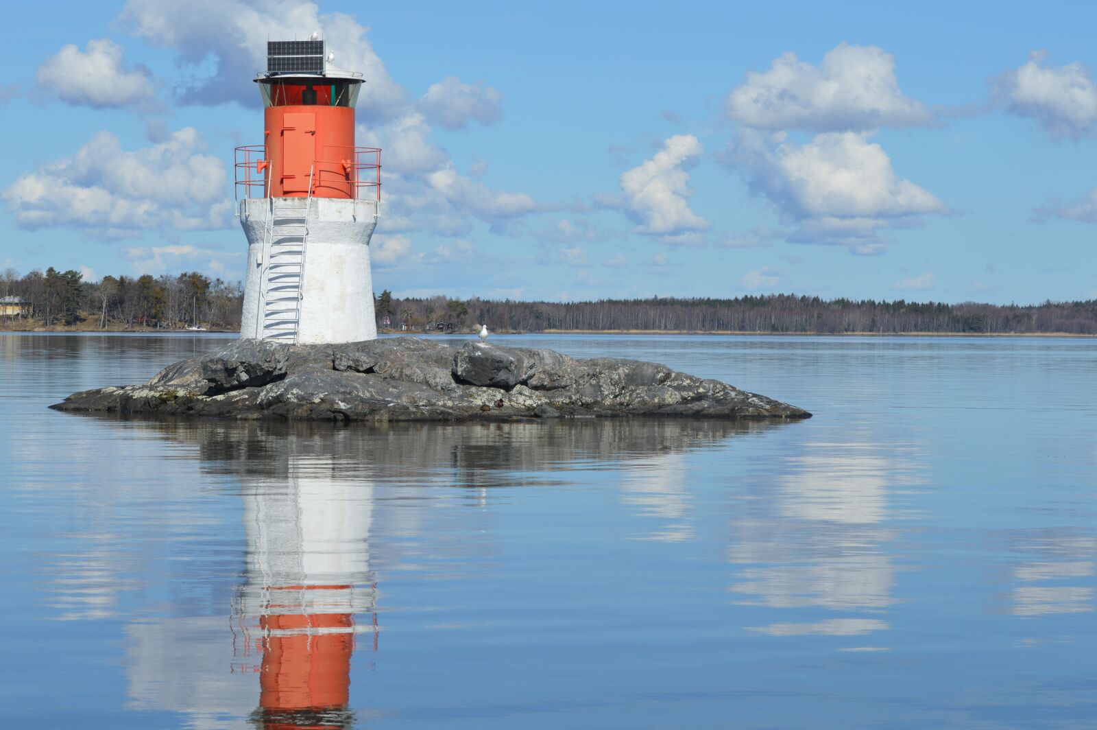 Nikon D3200 sample photo. Lighthouse, sea, lake photography