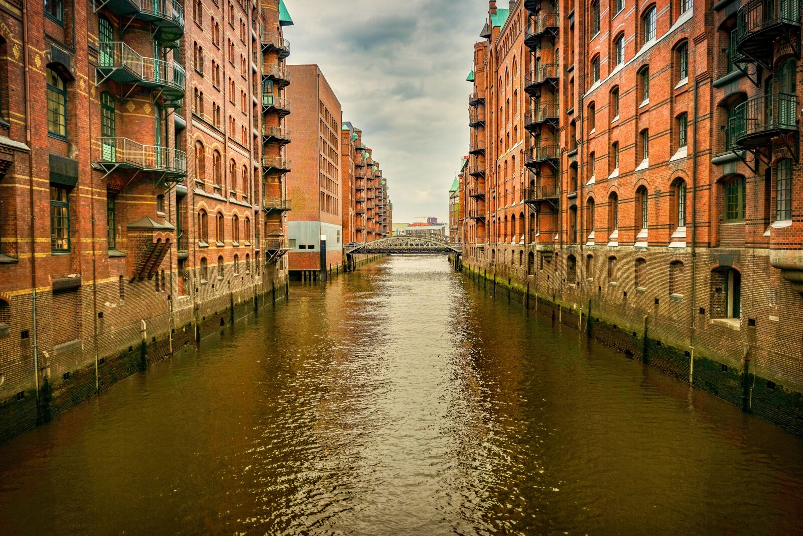 Sony a7 sample photo. Speicherstadt, hamburg, brick photography