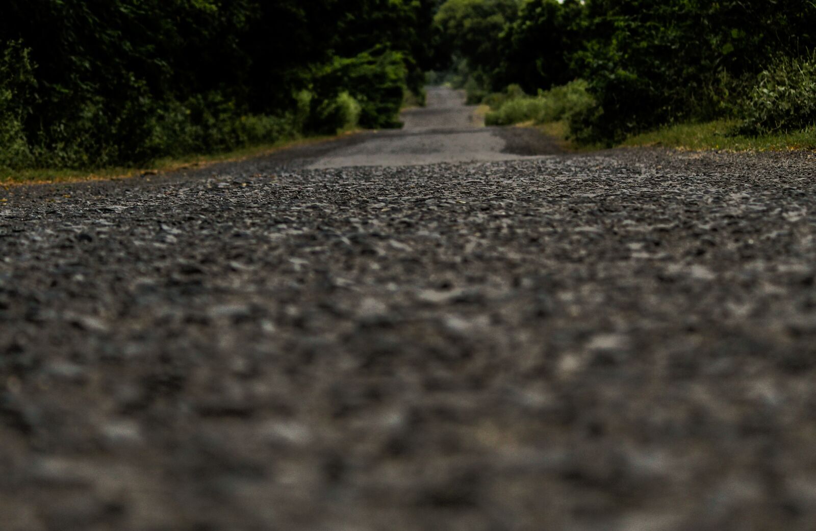 Canon EOS 1300D (EOS Rebel T6 / EOS Kiss X80) sample photo. Roads, drives, road photography